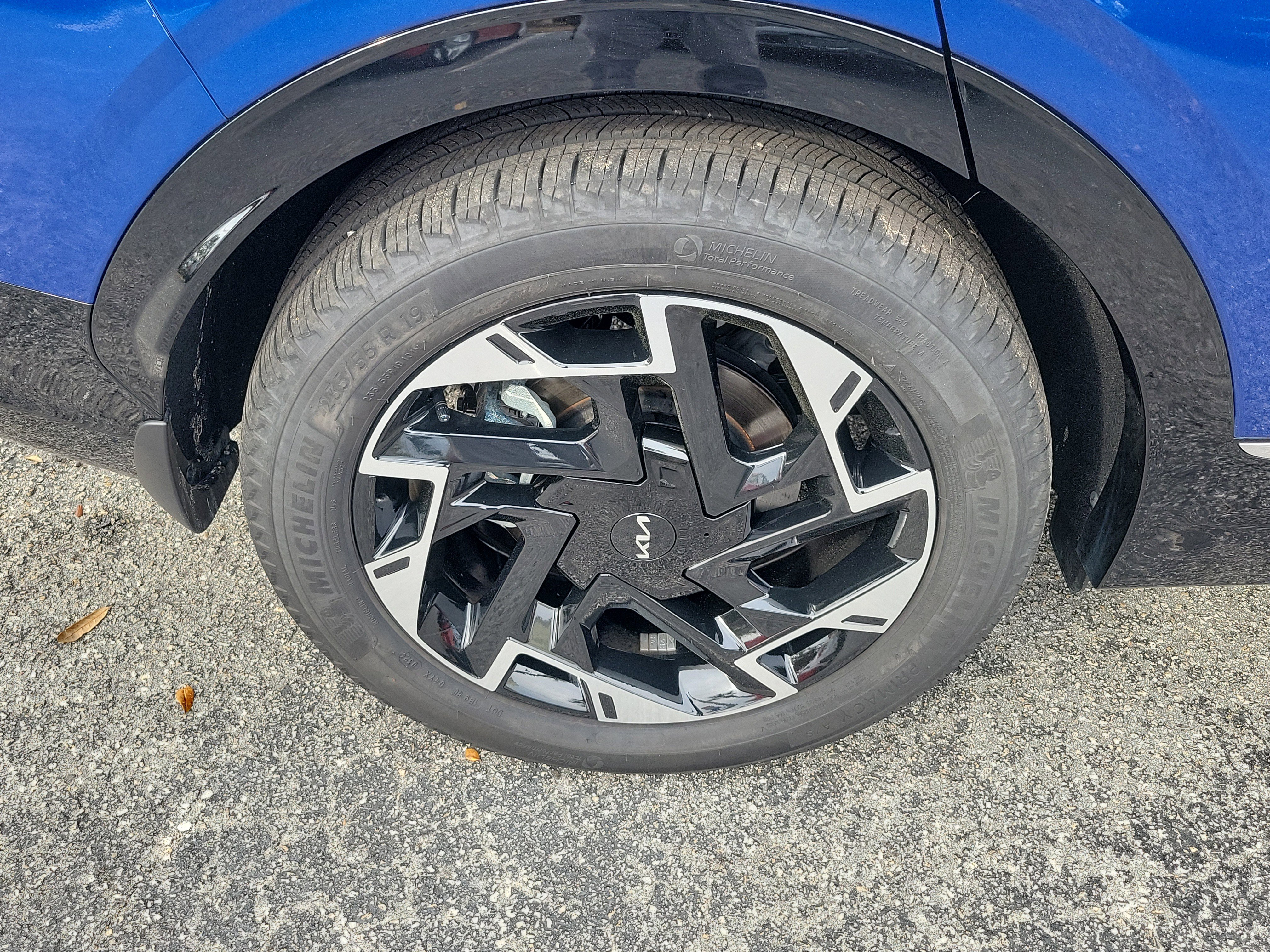 Certified 2025 Kia Sportage SX image 44