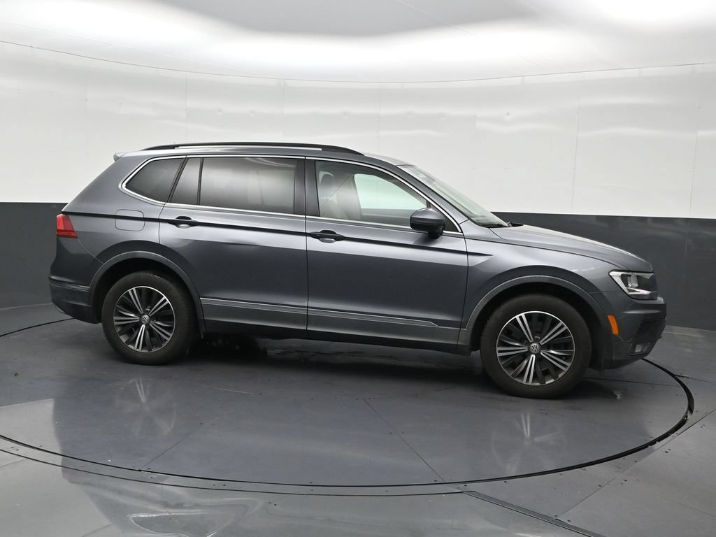 Used 2018 Volkswagen Tiguan SE w/ 18" Alloy Wheels Package FWD image 7