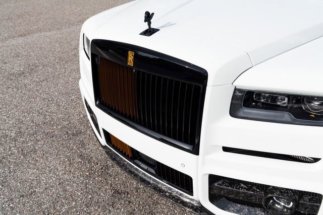 Used 2023 Rolls-Royce Cullinan w/ Cullinan Package image 11