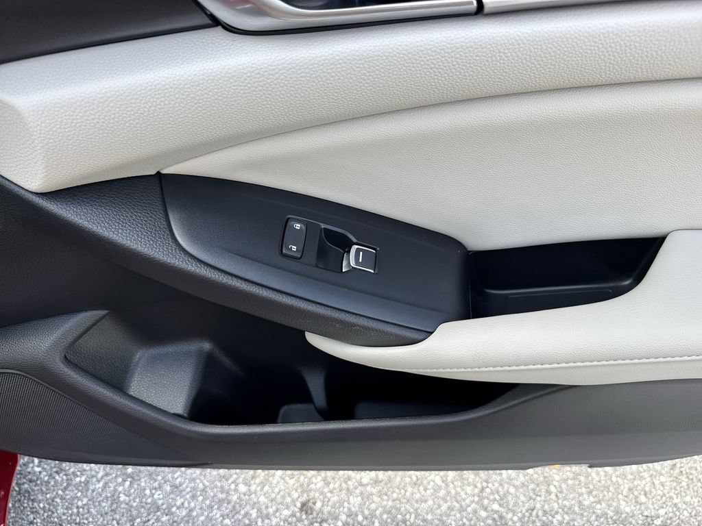 Used 2022 Honda Accord Touring image 44