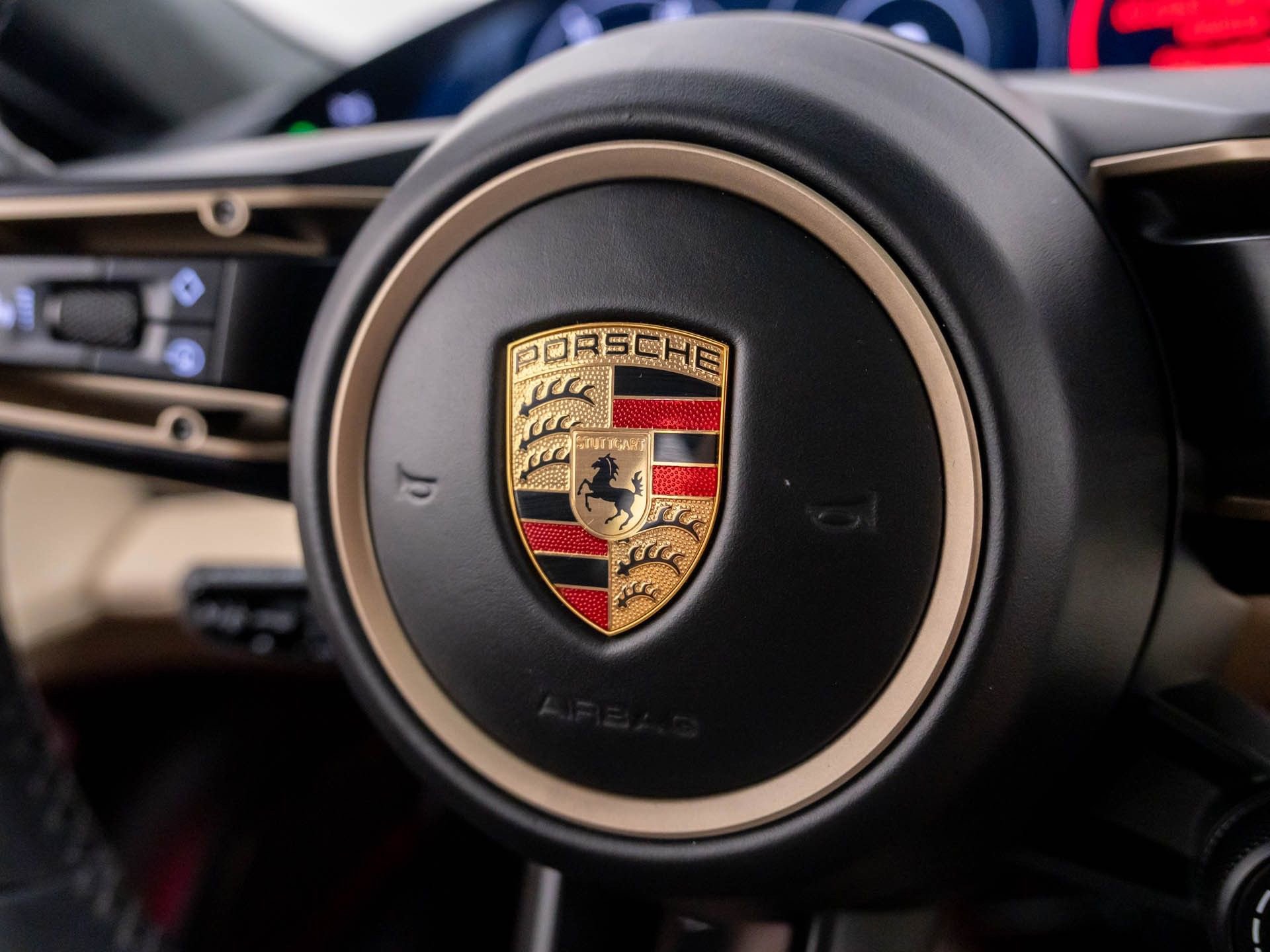 Certified 2020 Porsche Taycan Turbo S w/ Premium Package AWD/4WD image 21
