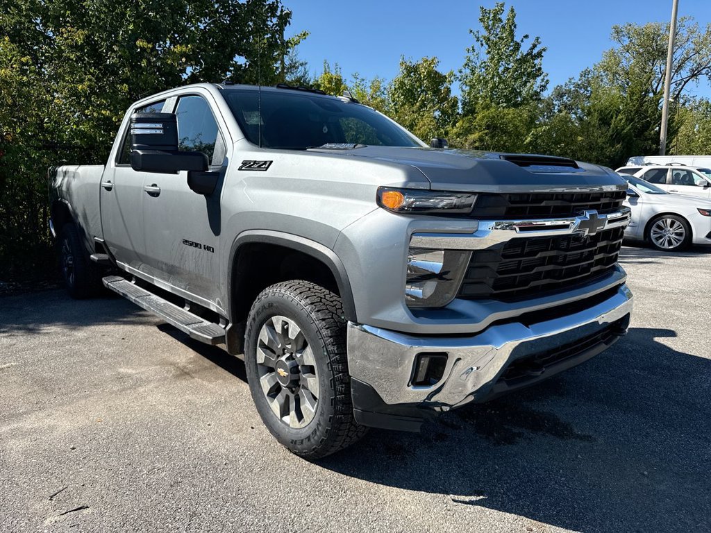 Used 2024 Chevrolet Silverado 2500 LT w/ All Star Edition AWD/4WD image 5