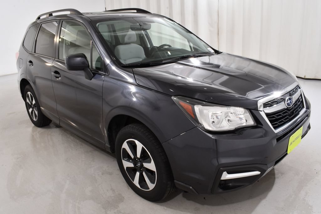 Used 2017 Subaru Forester 2.5i Premium w/ All-Weather Package AWD/4WD image 5
