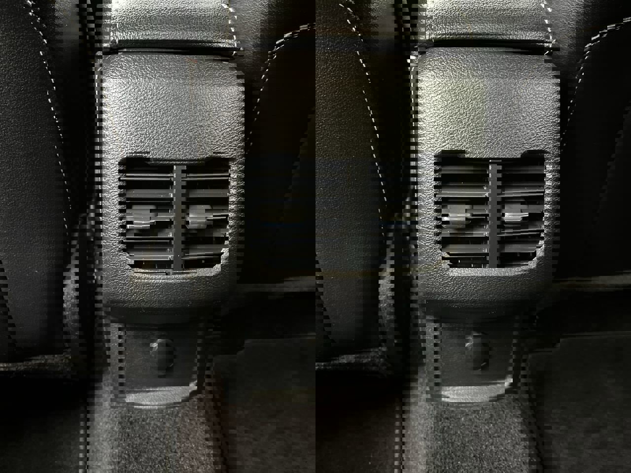 Used 2017 Ford Fusion SE w/ Equipment Group 201A FWD image 13