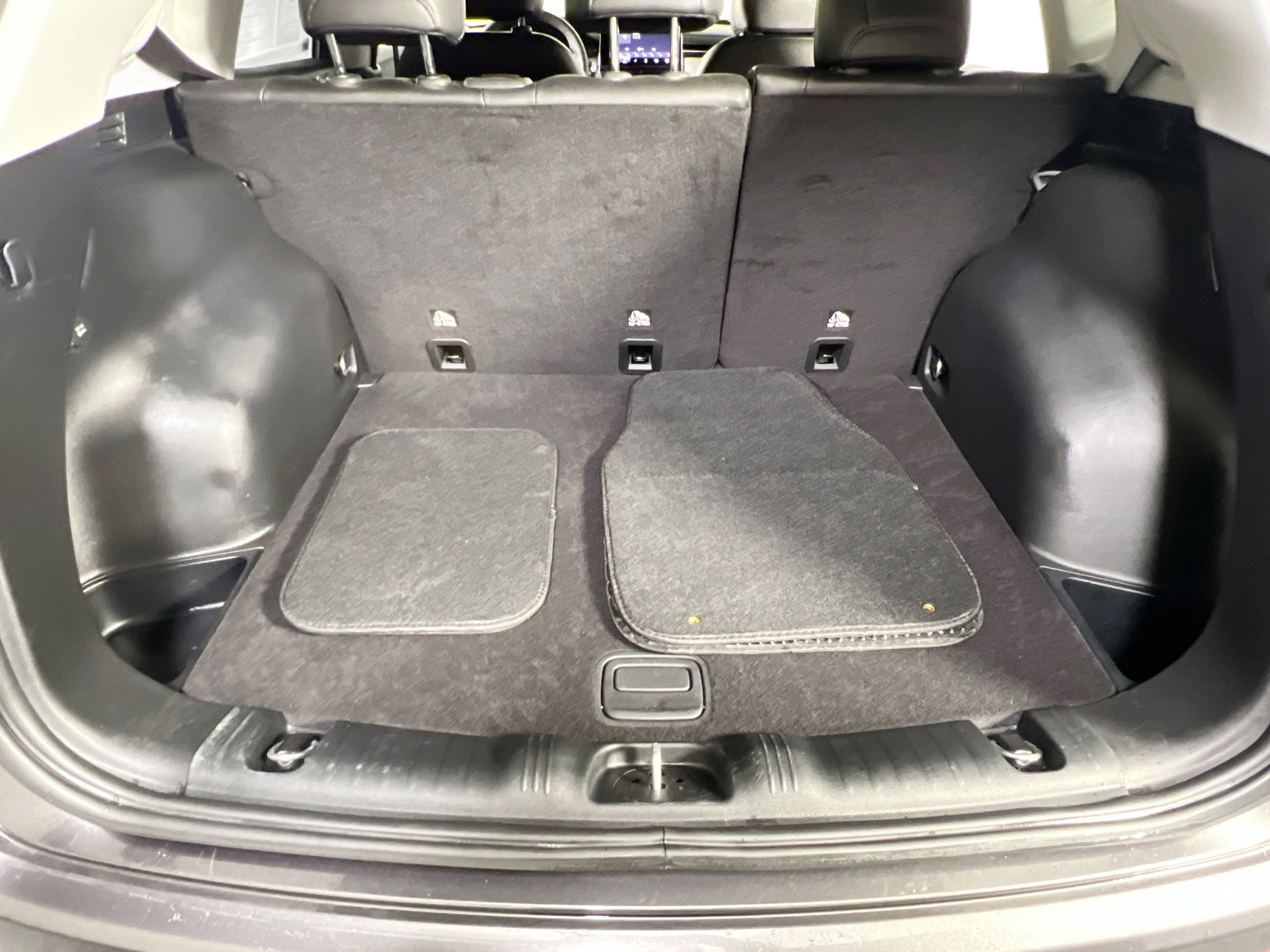 Used 2022 Jeep Compass Latitude image 23