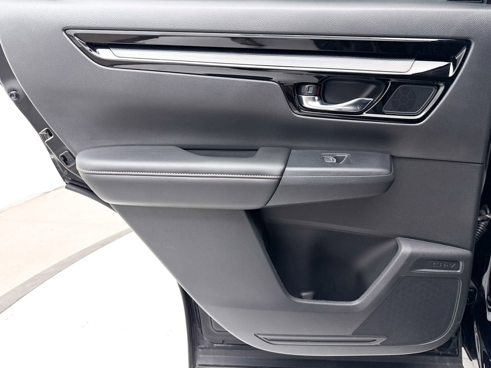 Used 2025 Honda CR-V Sport Touring image 33