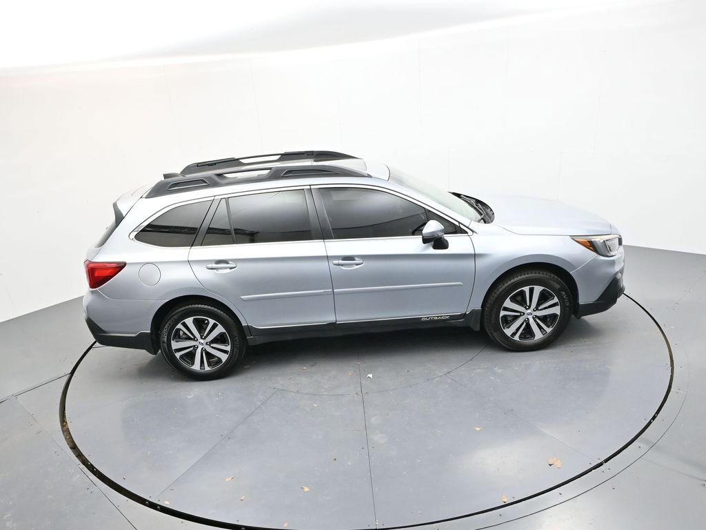 Used 2018 Subaru Outback 2.5i Limited image 25