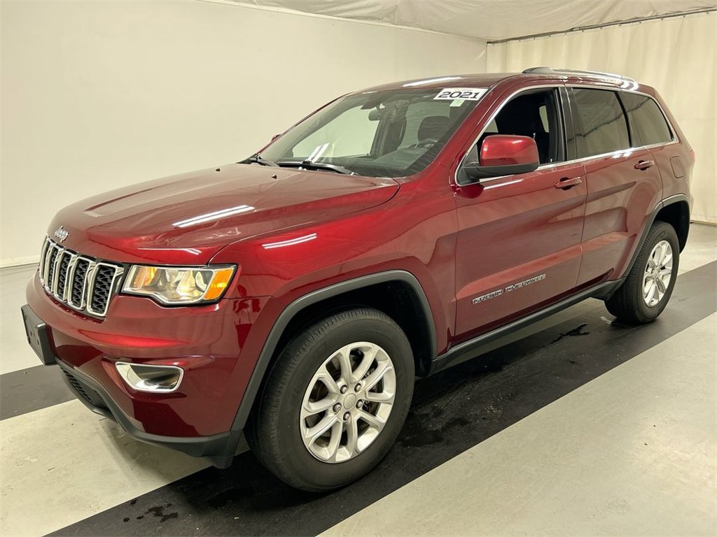 Certified 2021 Jeep Grand Cherokee Laredo image 5