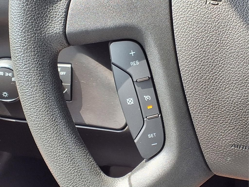 Used 2024 Chevrolet Express 2500 w/ Driver Convenience Package RWD image 16