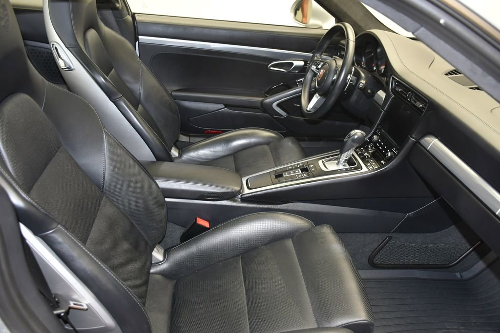 Certified 2019 Porsche 911 Carrera 4S image 19