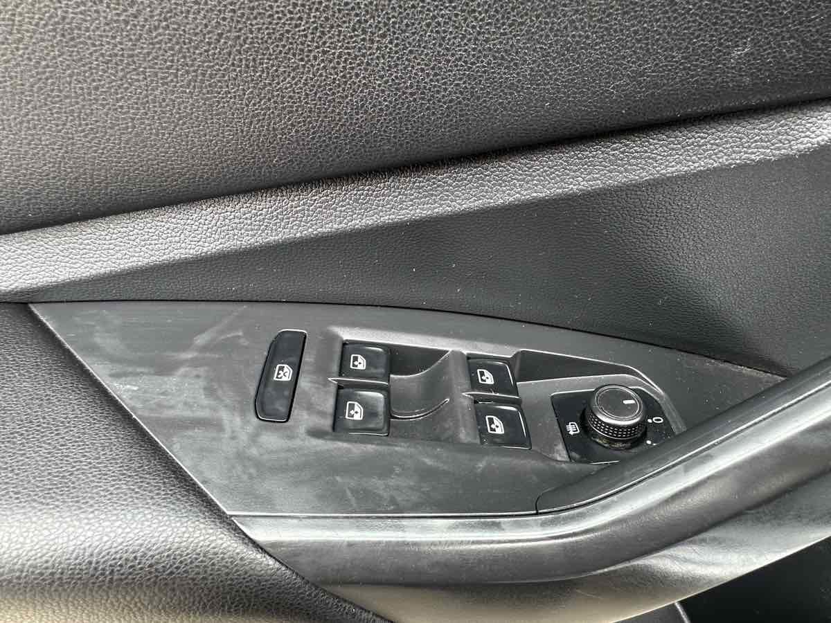 Used 2019 Volkswagen Jetta S image 12