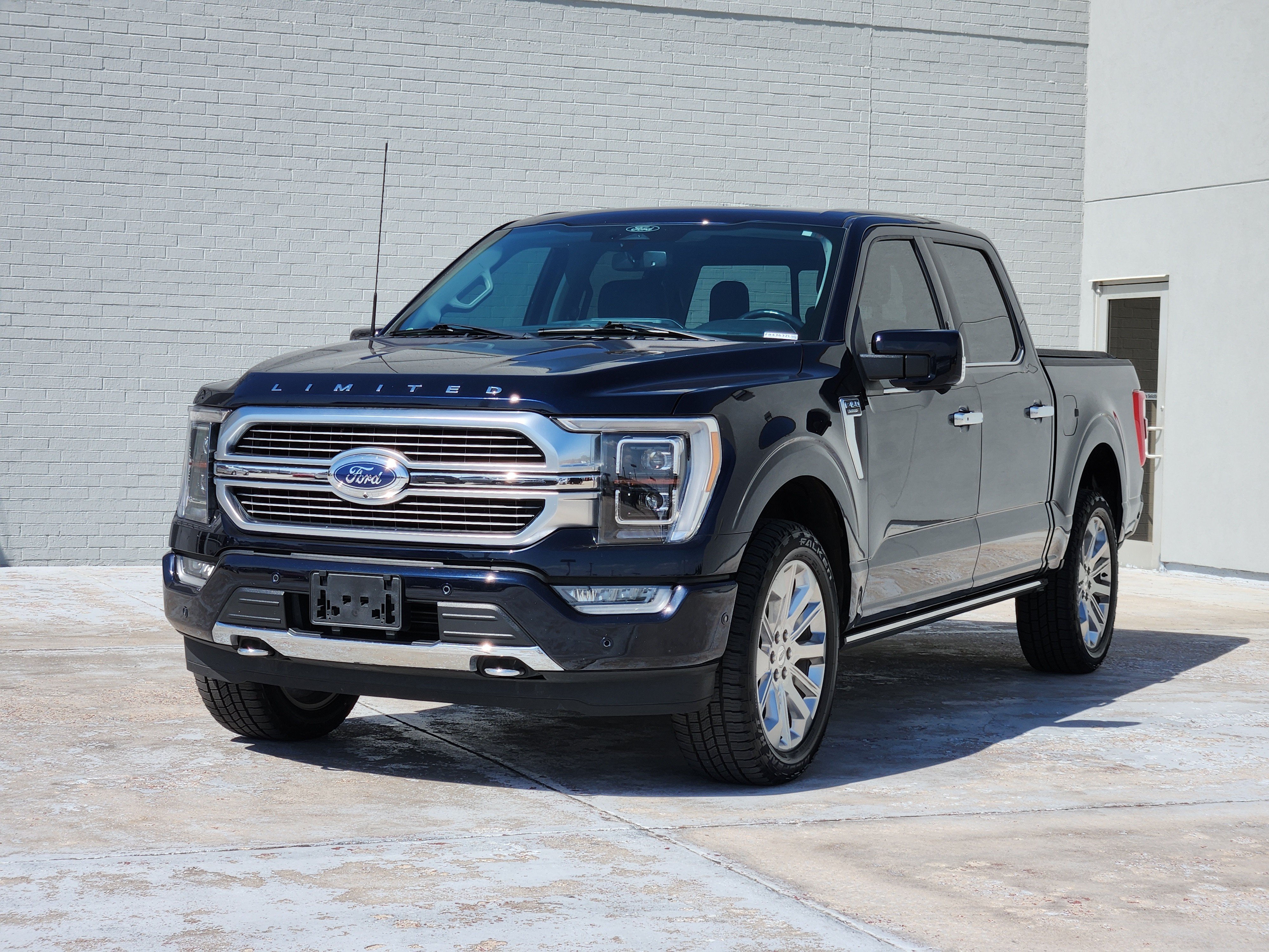 Used 2022 Ford F150 Limited AWD/4WD image 4