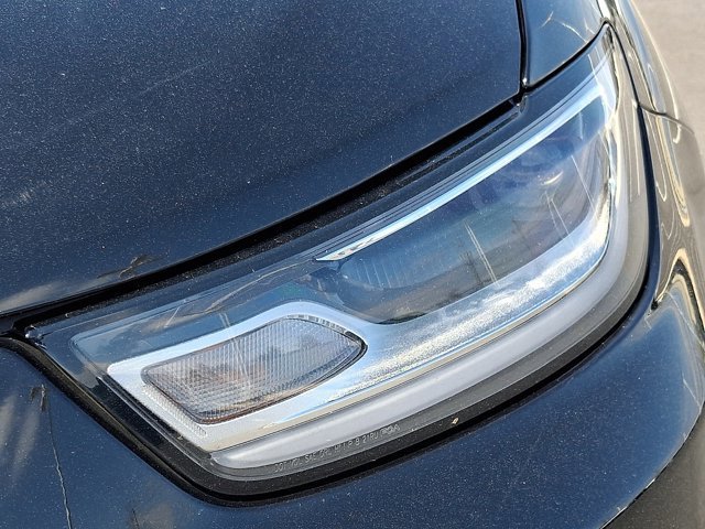 Used 2024 Chrysler Pacifica Touring-L image 9