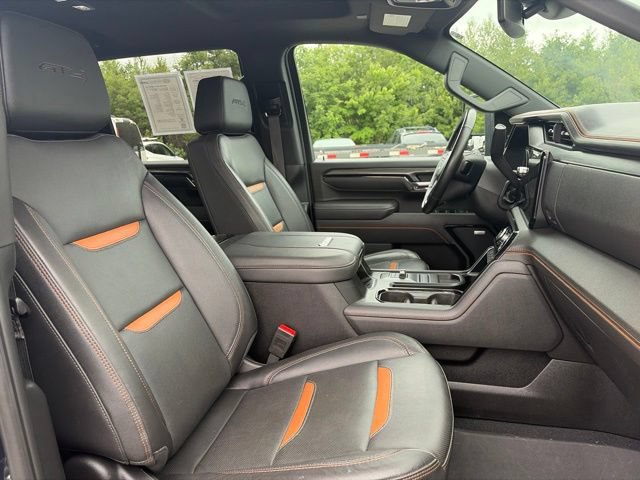 Used 2025 GMC Sierra 2500 AT4 w/ AT4 Preferred Package AWD/4WD image 29