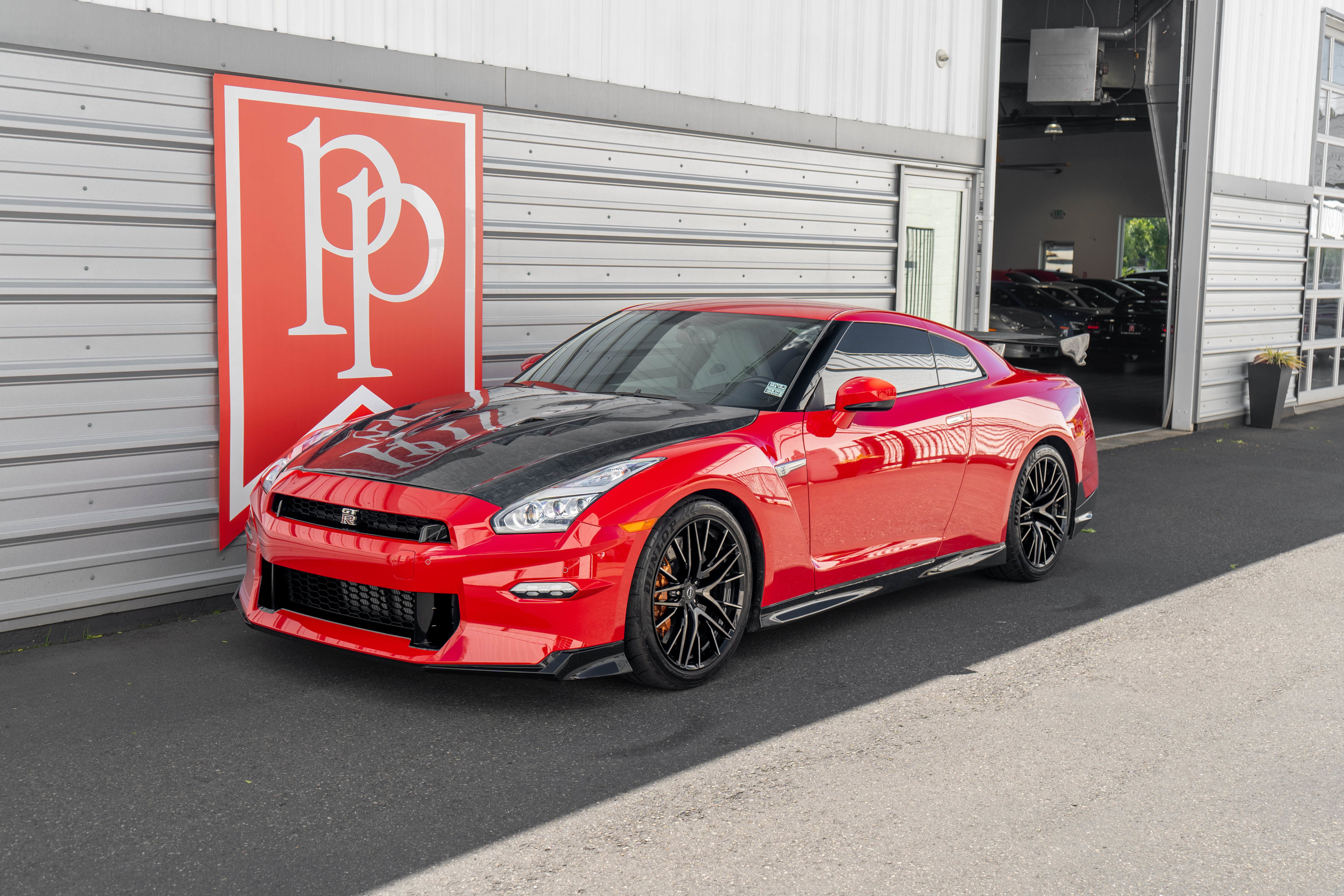 Used 2024 Nissan GT-R Premium w/ Premium Interior Package AWD/4WD image 34
