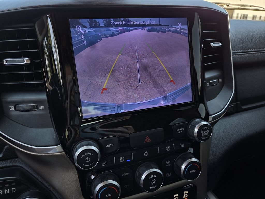 Used 2019 RAM 1500 Laramie RWD image 16