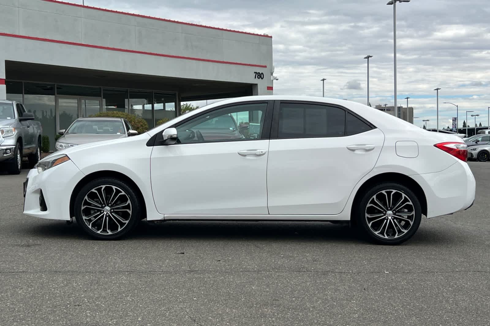 Certified 2016 Toyota Corolla S FWD image 9