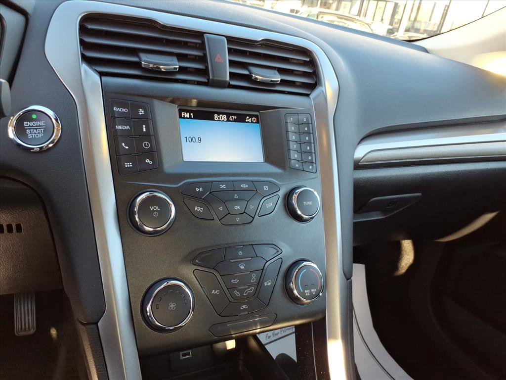 Used 2020 Ford Fusion S image 19