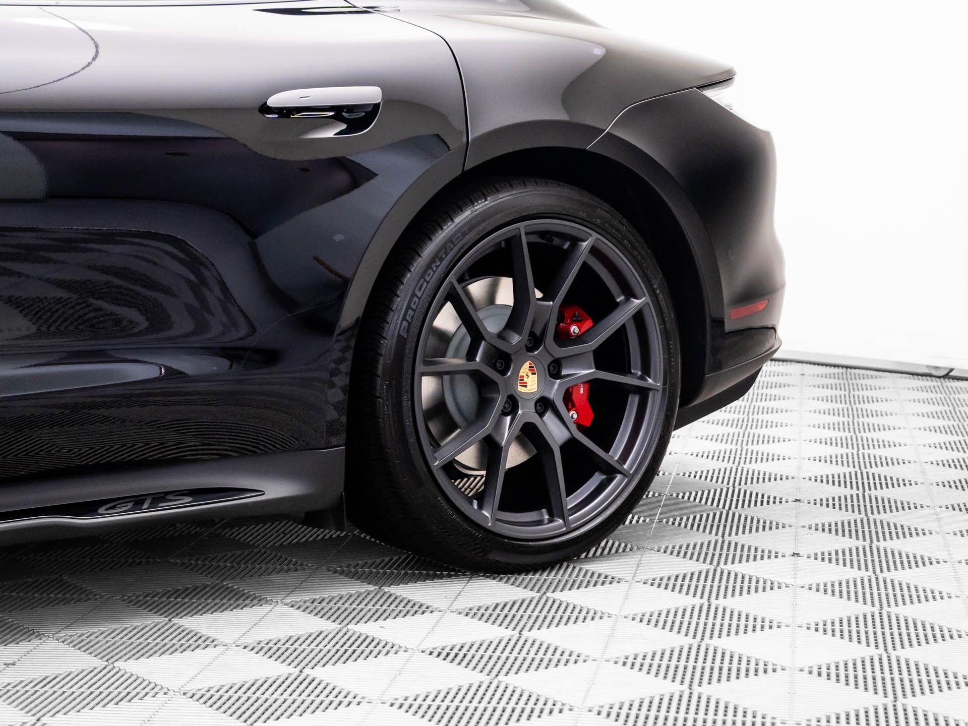 New 2026 Porsche Taycan GTS AWD/4WD image 36