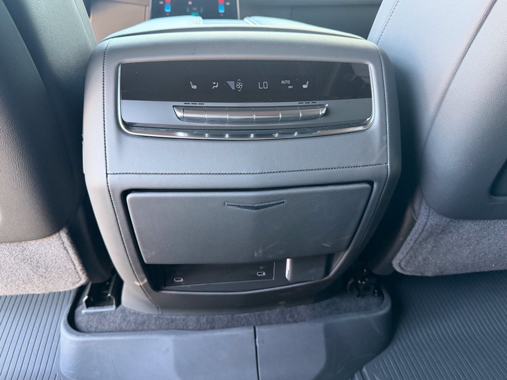 New 2026 Cadillac Escalade Sport w/ LPO, Floor Liner Package AWD/4WD image 25