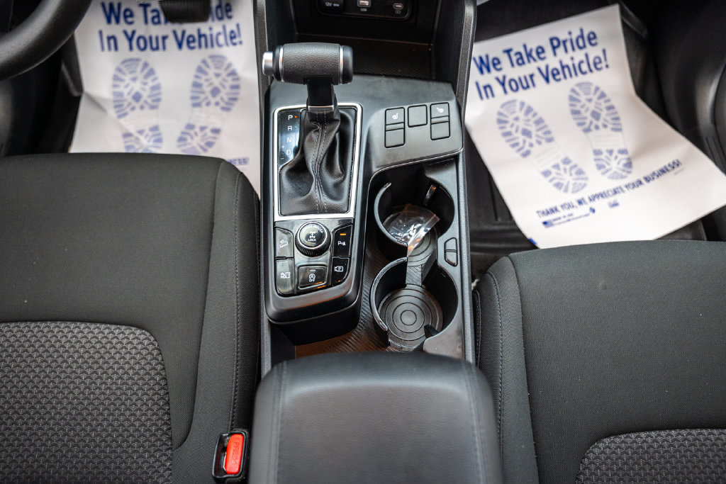 Used 2025 Kia Sportage LX AWD/4WD image 29