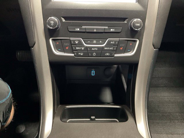 Used 2018 Ford Fusion Energi SE FWD image 35