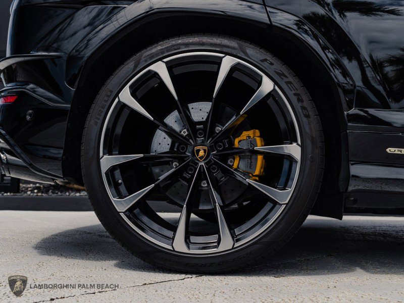 Used 2024 Lamborghini Urus S image 35
