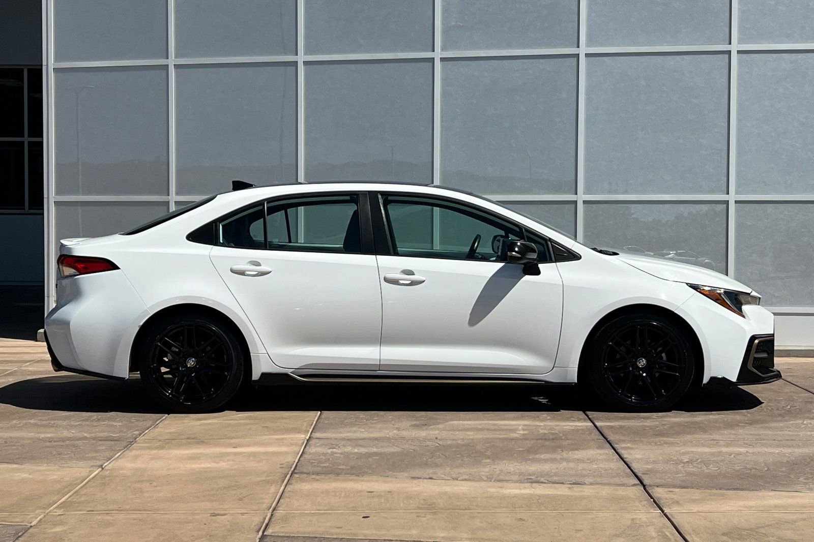 Certified 2022 Toyota Corolla SE image 3