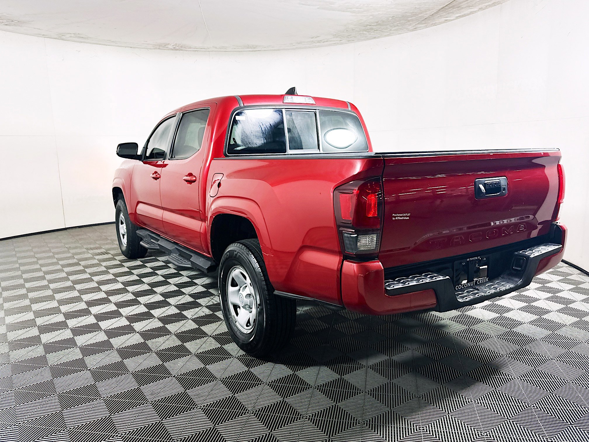Used 2021 Toyota Tacoma SR w/ SR Convenience Package RWD image 5