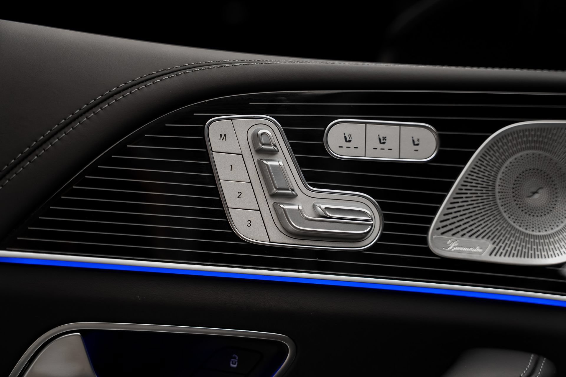 Used 2024 Mercedes-Benz Maybach GLS 600 4MATIC image 59