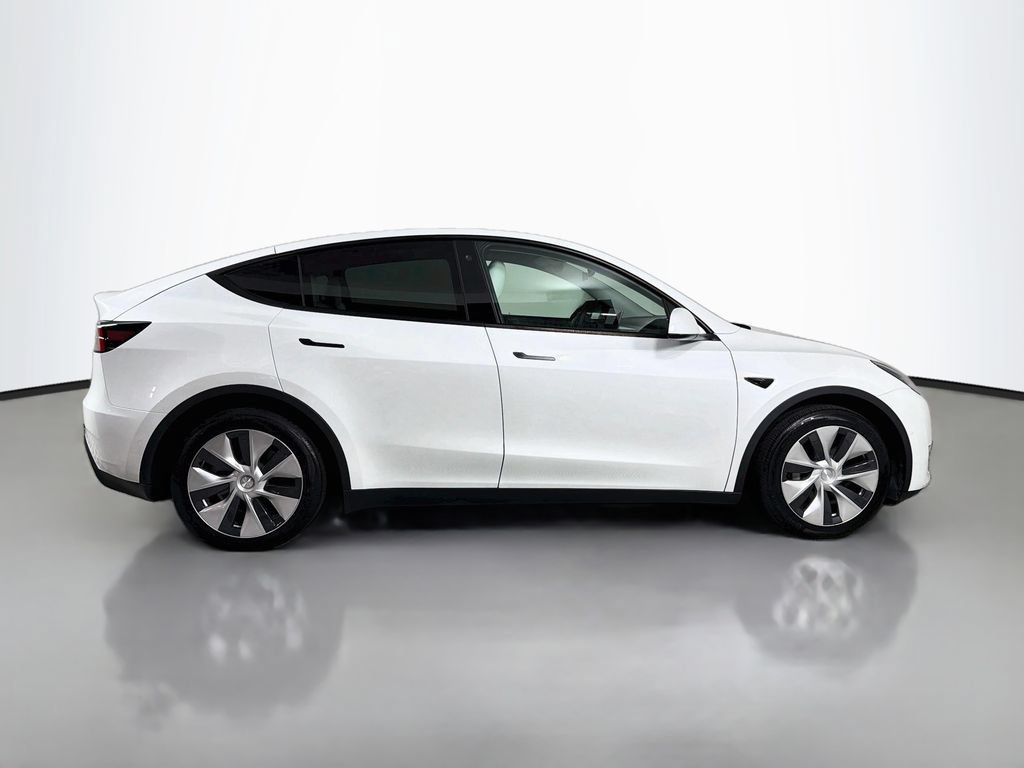 Used 2021 Tesla Model Y Long Range AWD/4WD image 4