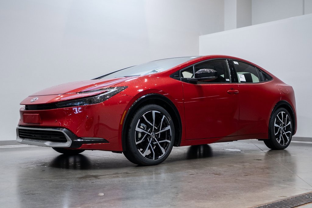 New 2026 Toyota Prius Plug-In Hybrid image 3