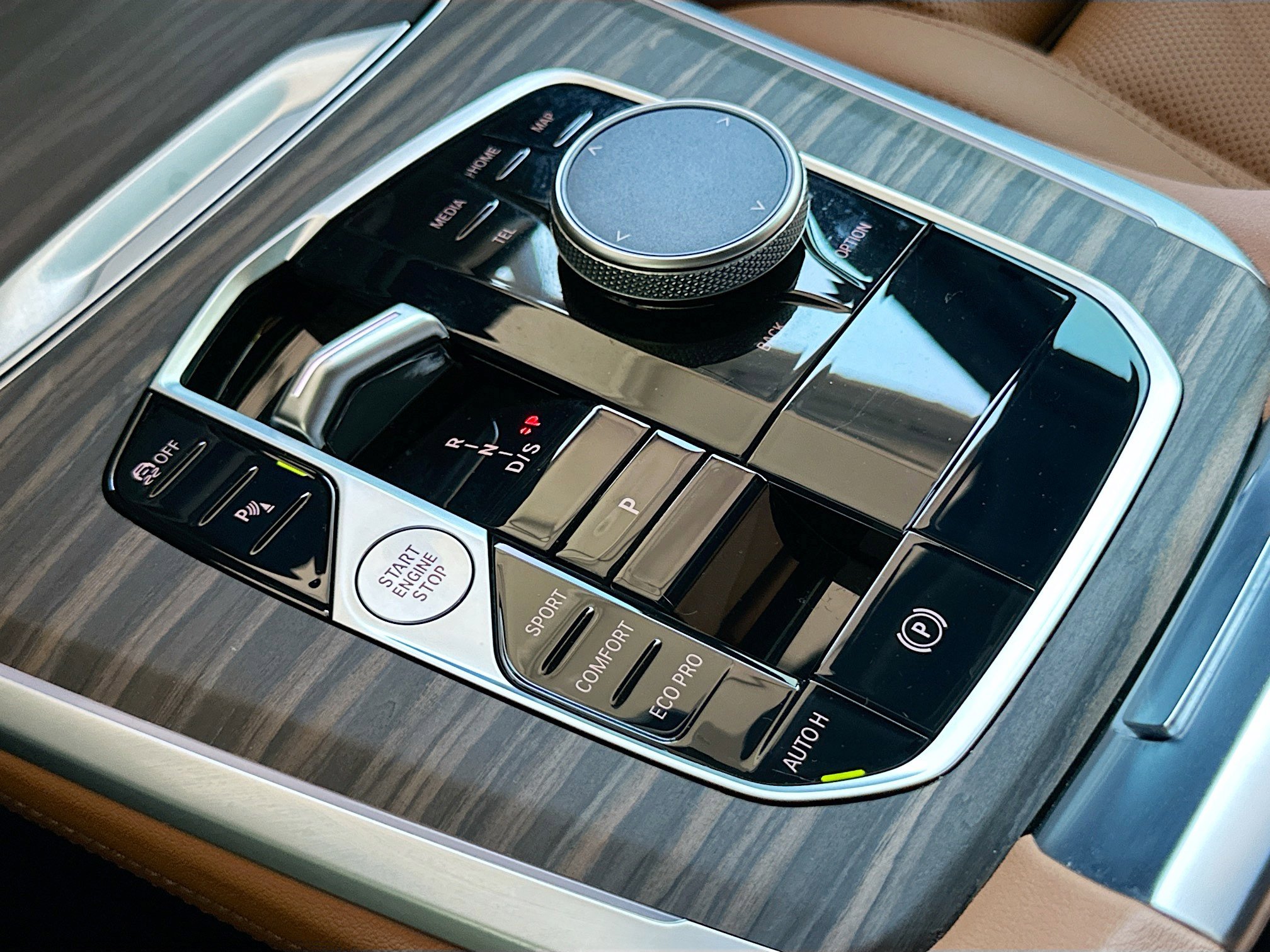 Certified 2024 BMW X5 sDrive40i w/ Parking Assistance Package RWD image 17