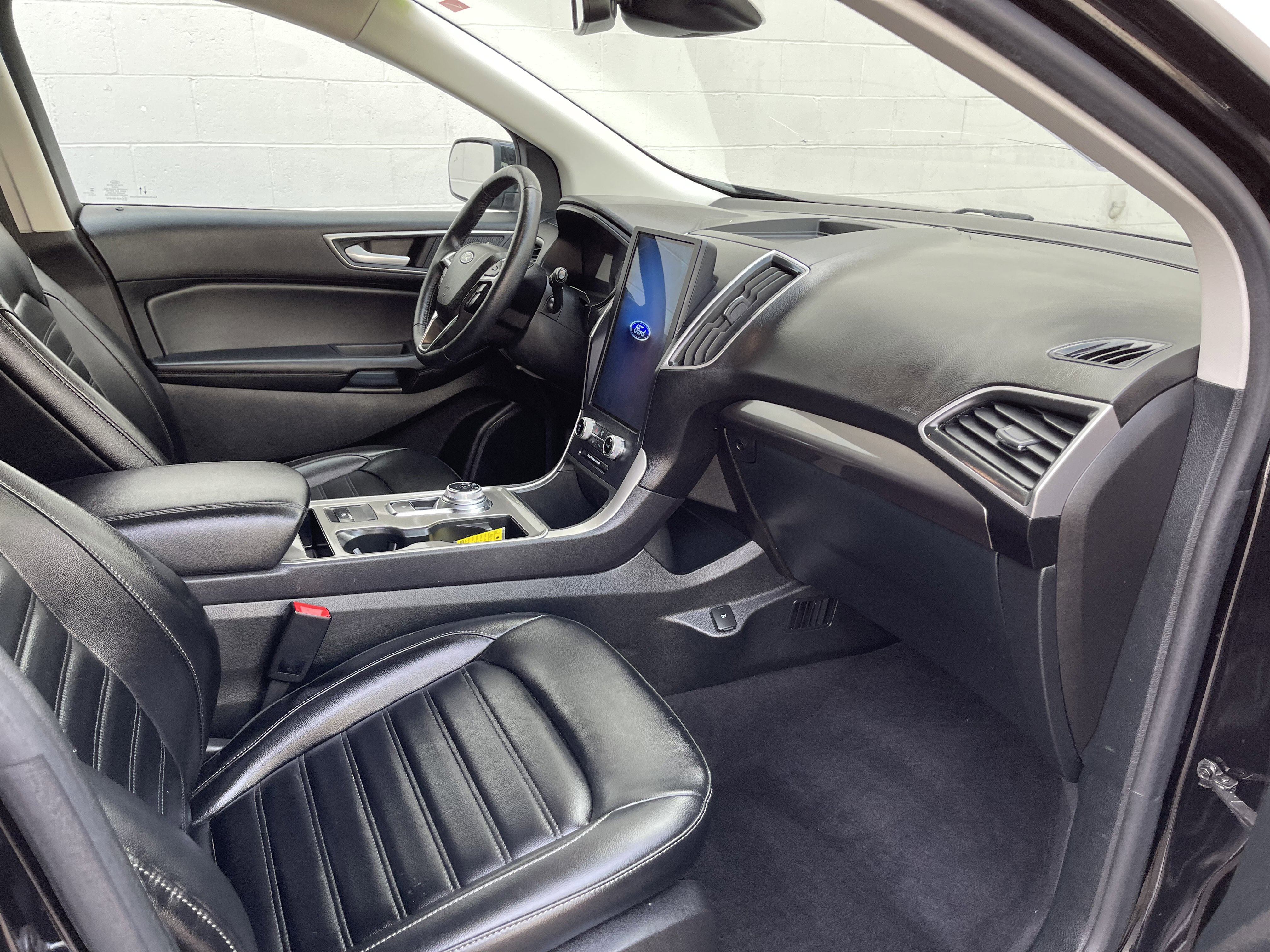 Used 2024 Ford Edge SEL w/ Convenience Package image 28