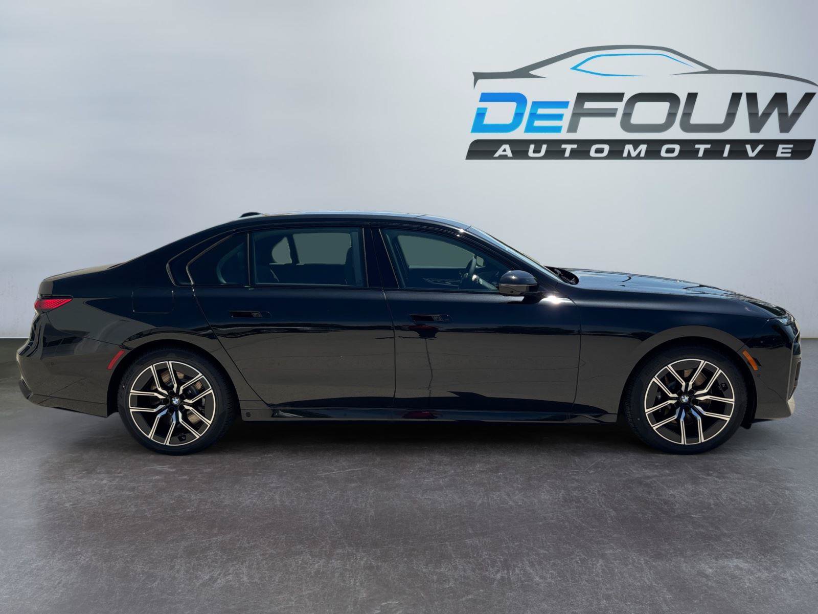 New 2026 BMW 760i xDrive w/ Executive Package AWD/4WD image 12