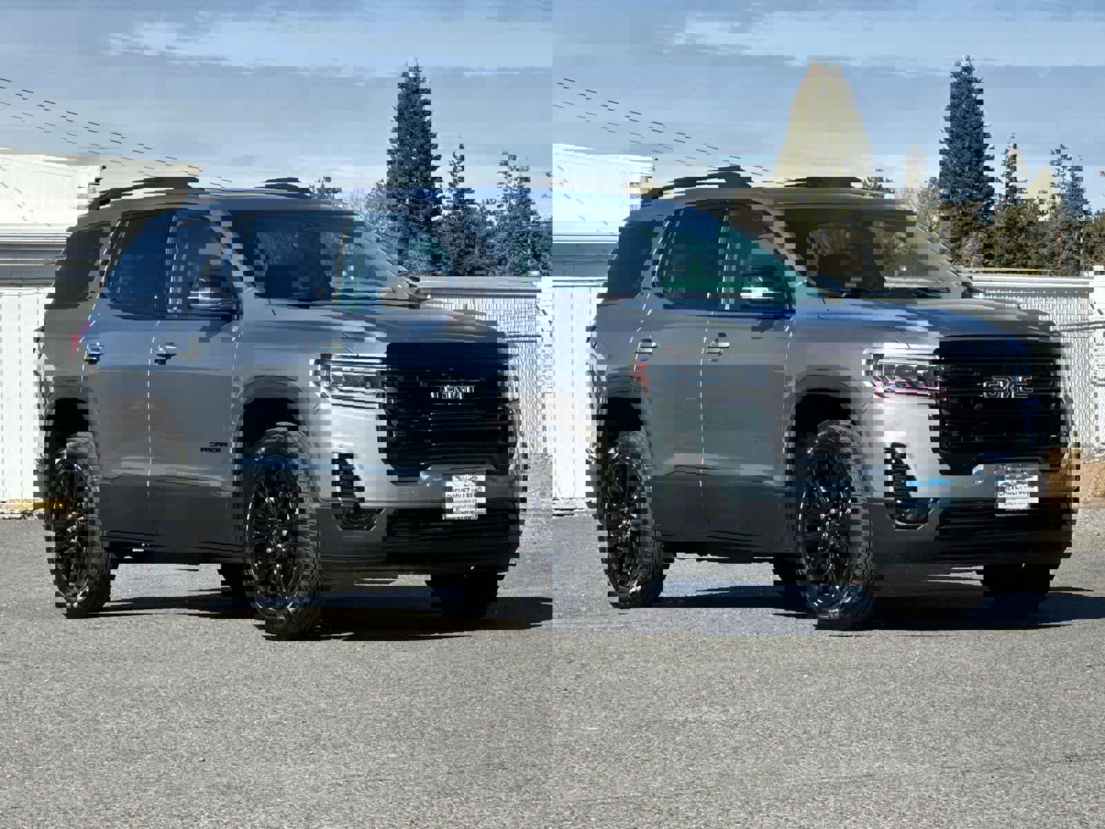 Used 2023 GMC Acadia SLT w/ Elevation Edition image 9