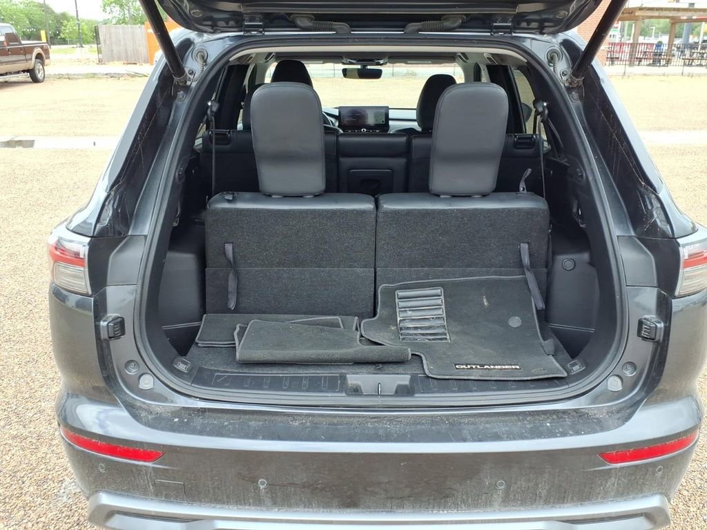 Used 2025 Mitsubishi Outlander SE AWD/4WD image 15