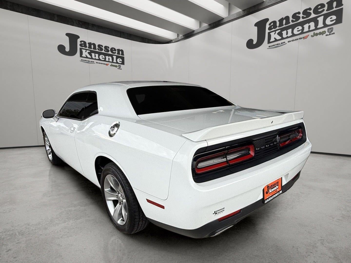 Used 2018 Dodge Challenger SXT RWD image 2