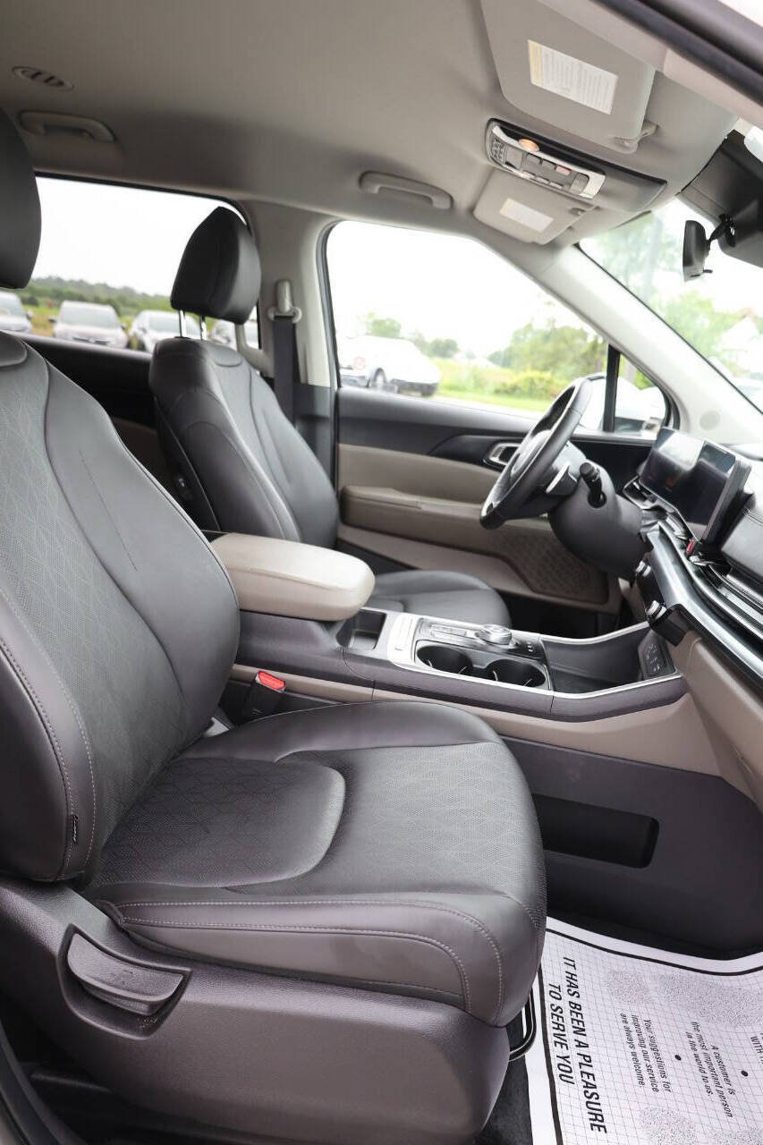 Used 2026 Kia Carnival LXS FWD image 15