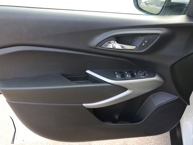 Used 2024 Chevrolet Trax LS w/ LS Convenience Package image 15