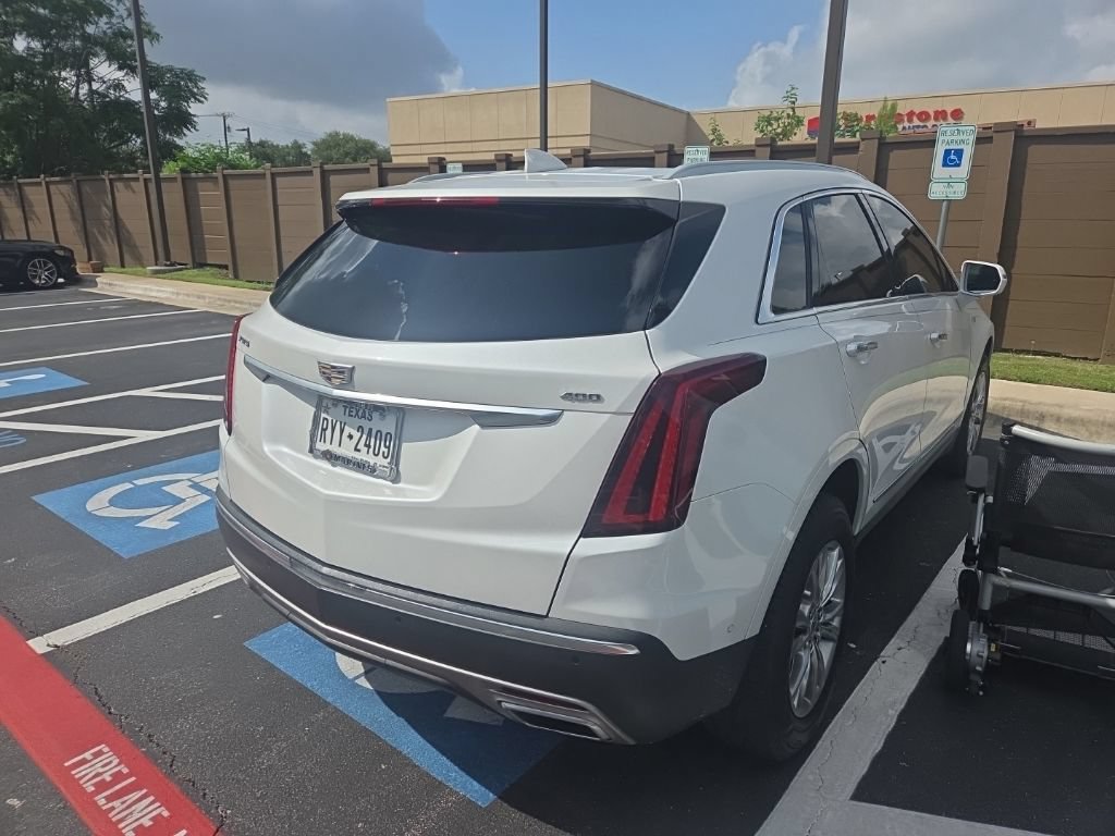 Used 2020 Cadillac XT5 Premium Luxury FWD image 8