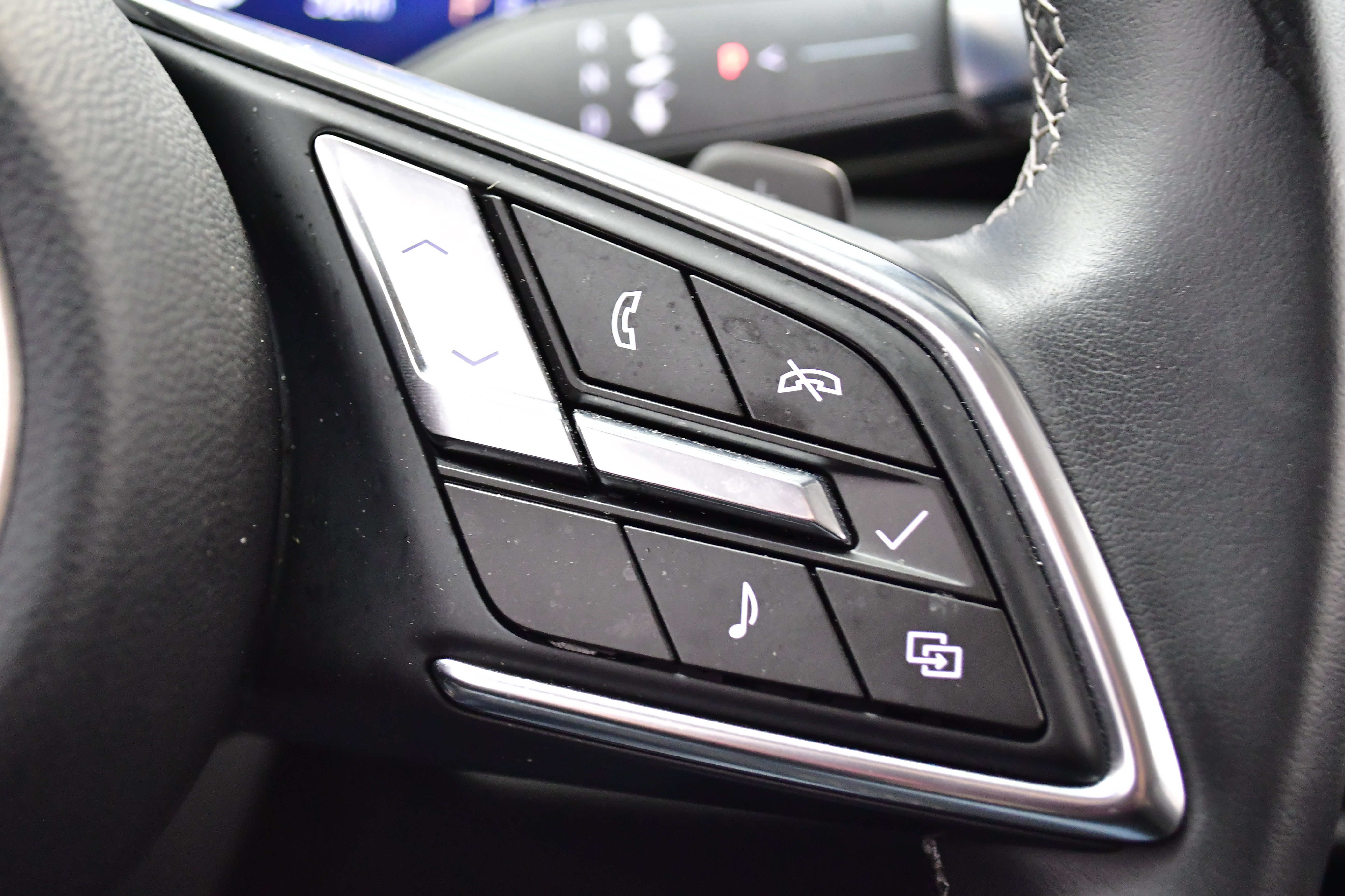 Used 2025 Buick Envision Preferred image 25