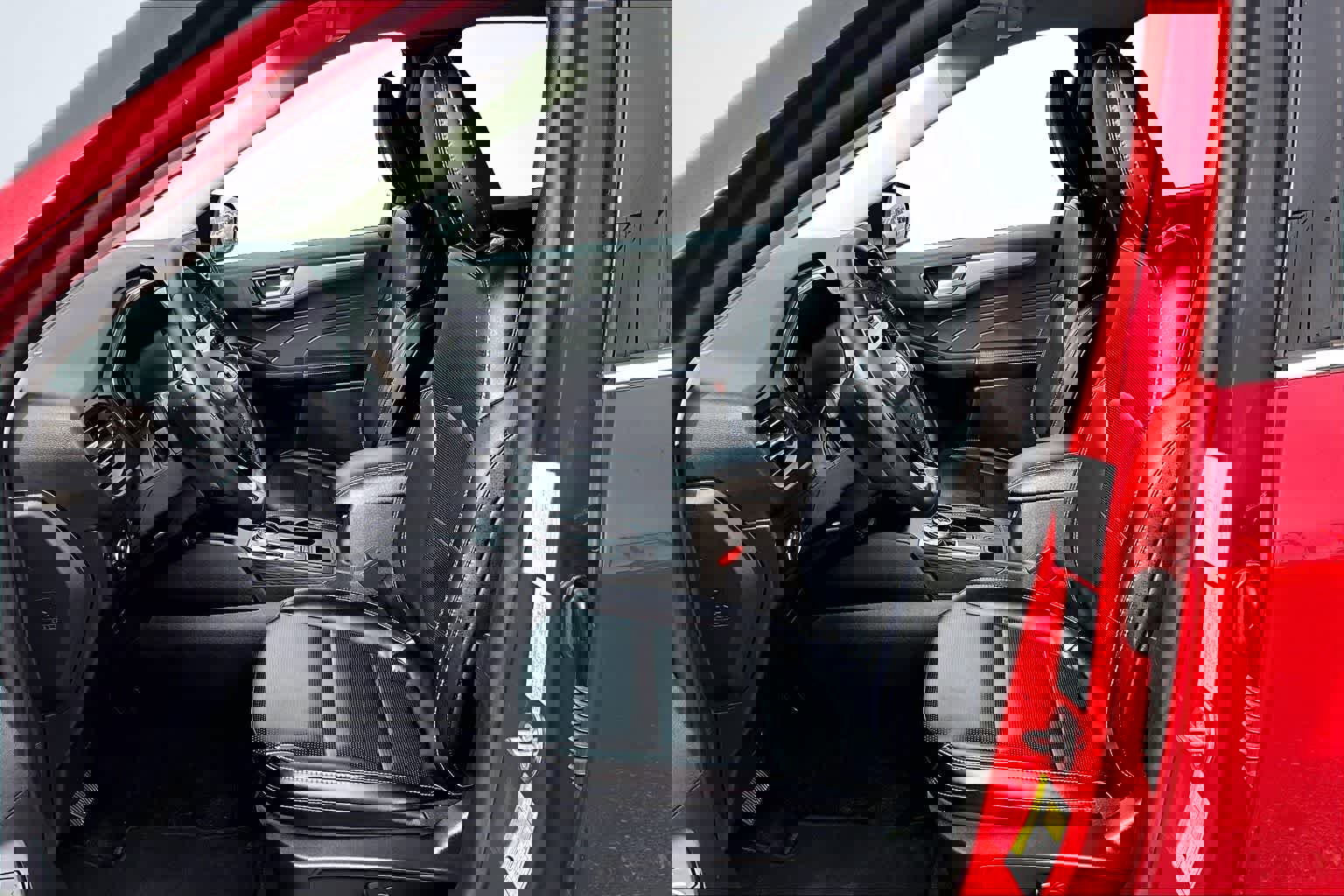 Used 2024 Ford Escape Platinum image 11