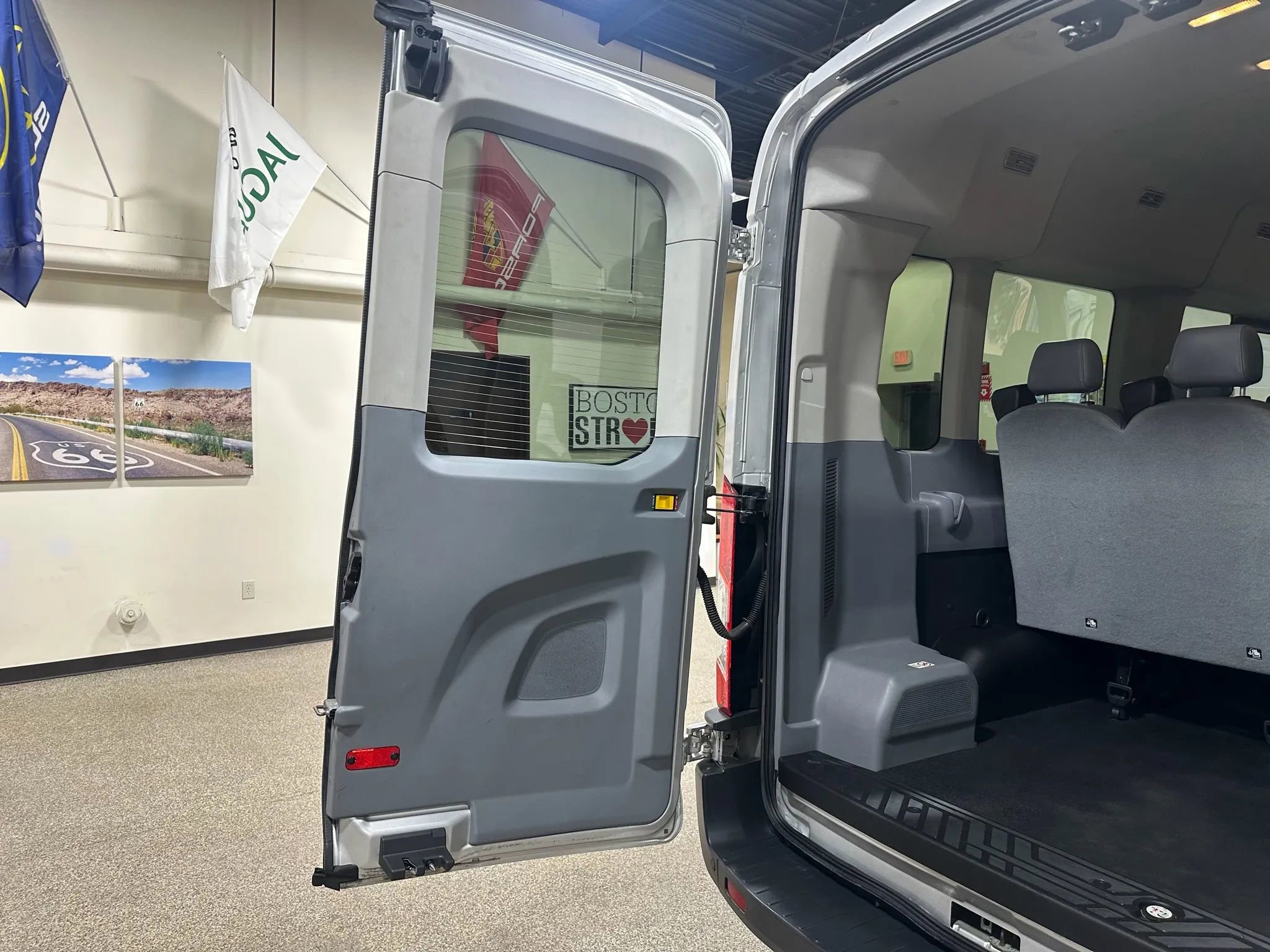 Used 2015 Ford Transit 350 XL image 20
