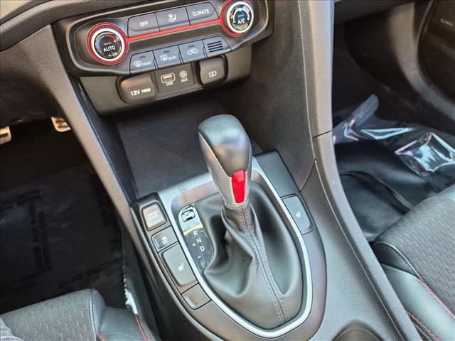 Used 2019 Hyundai Veloster Turbo FWD image 12