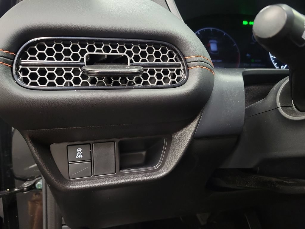 Used 2025 Honda HR-V Sport image 27