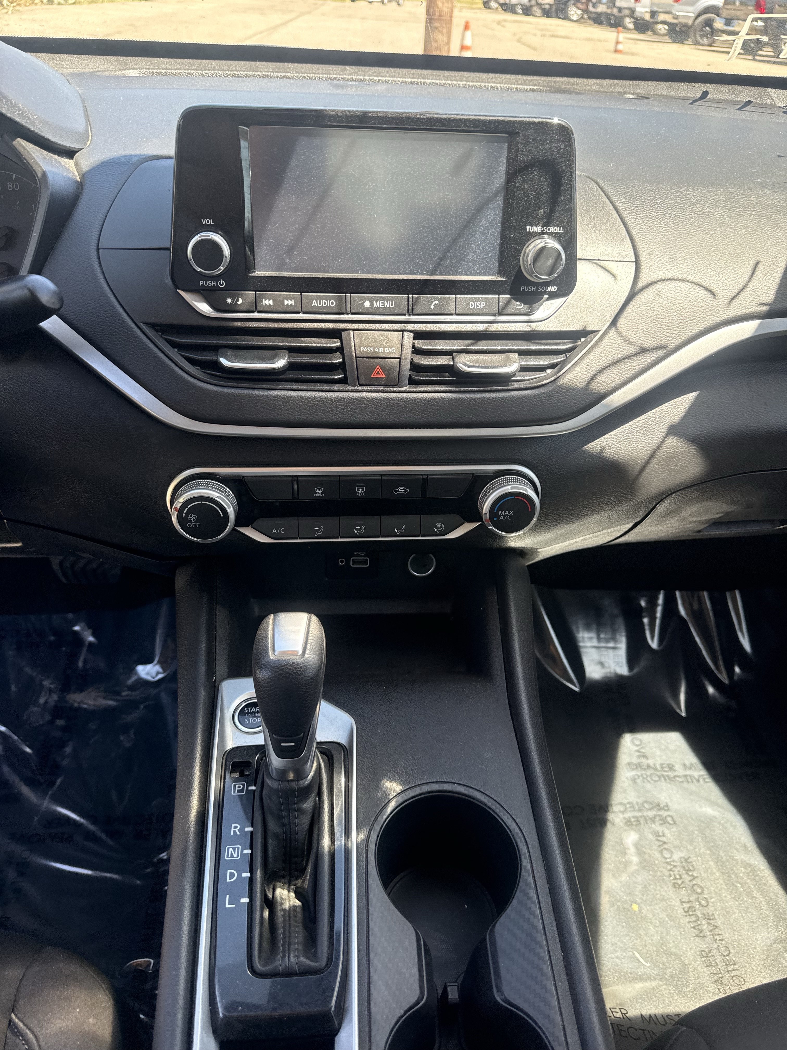 Used 2024 Nissan Altima 2.5 S FWD image 14