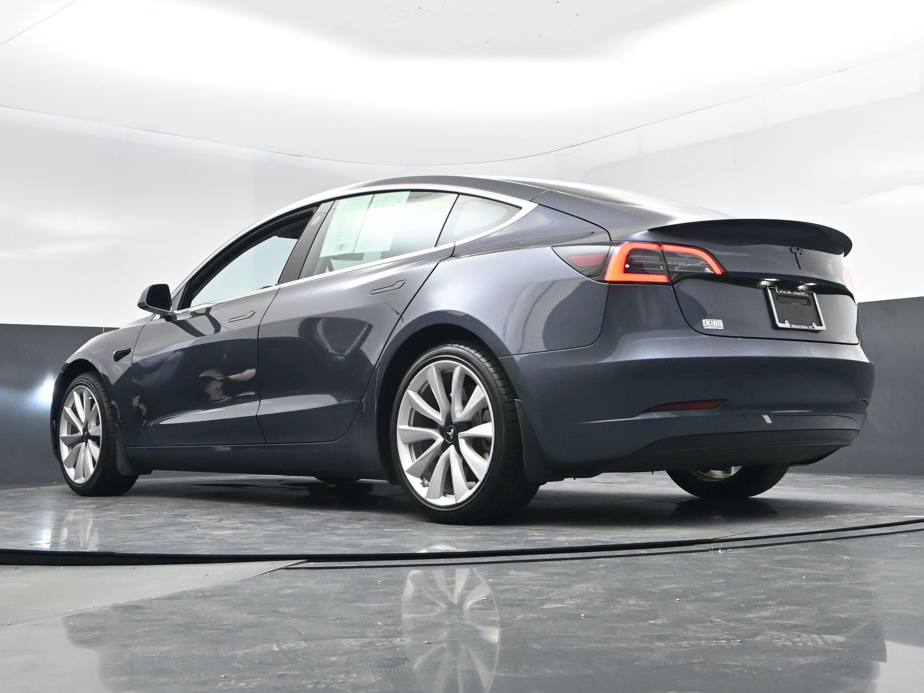 Used 2020 Tesla Model 3 Standard Range image 13