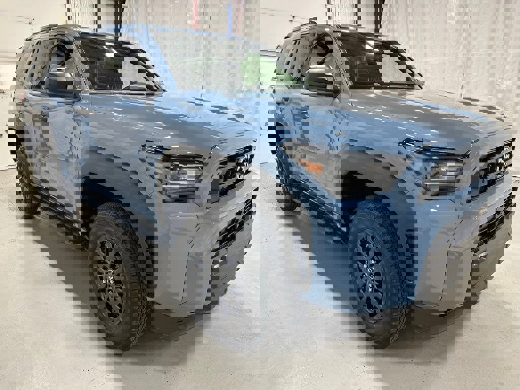 Used 2025 Toyota 4Runner SR5 image 1