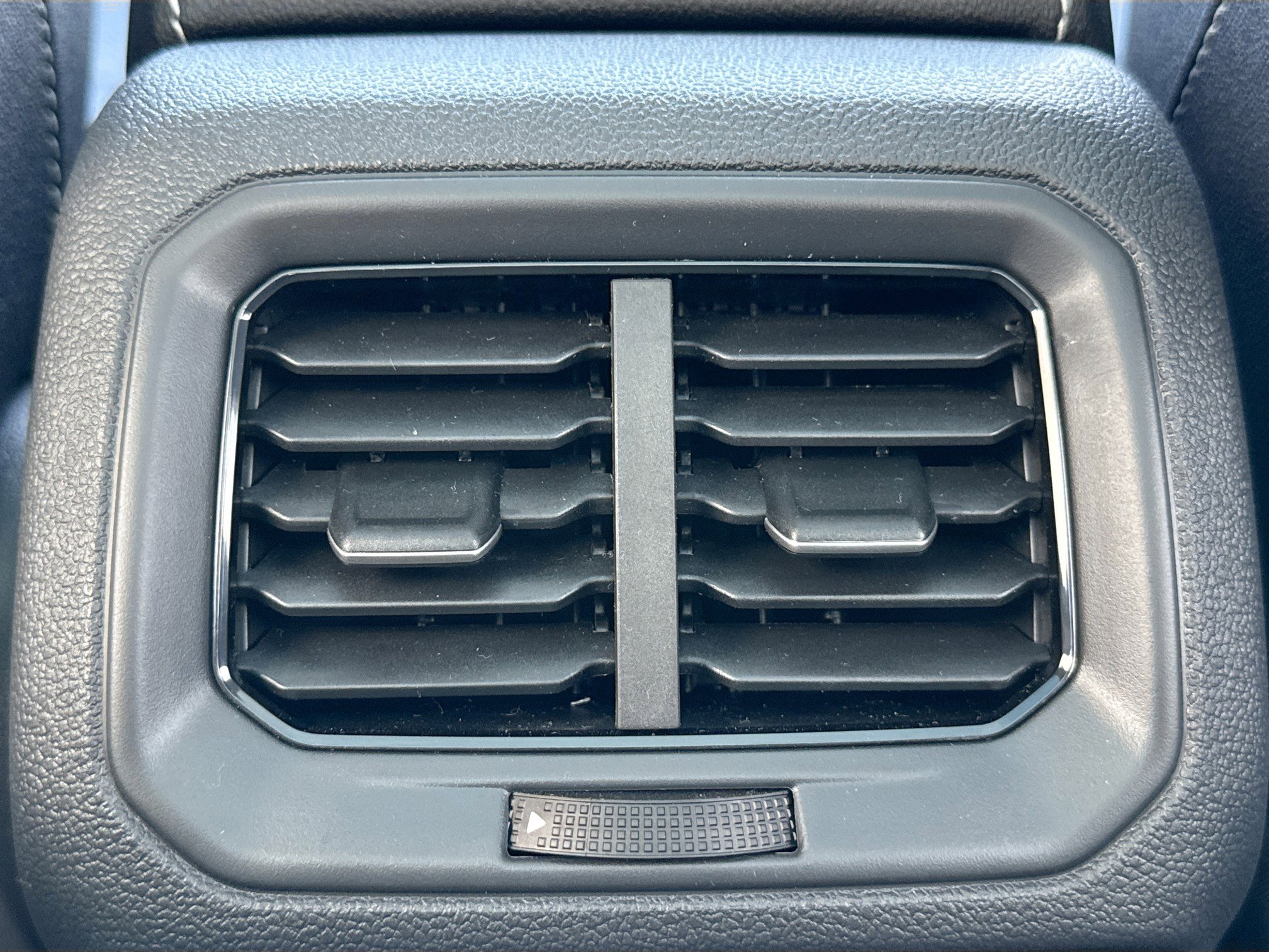 New 2026 Volkswagen Taos SEL AWD/4WD image 19